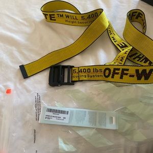 Off white belt OS, brand new, no defects, never worn